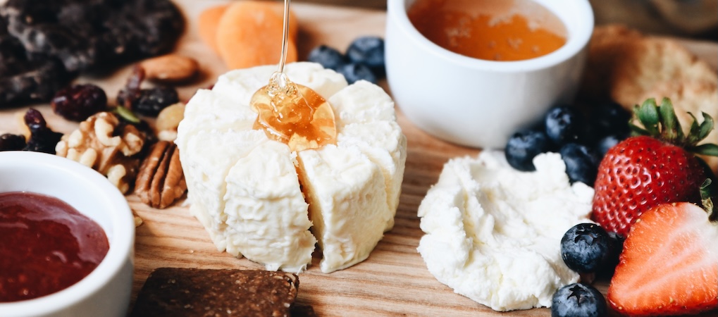 Green Dirt Farm Tuffet Cheese with honey and accompaniments